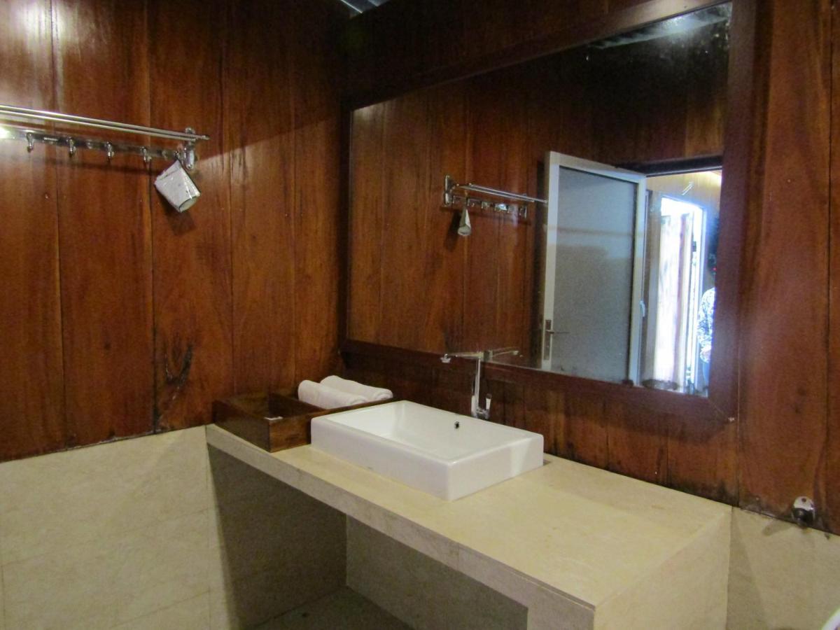 Lawu Forest Camp Sarangan Bagian luar foto