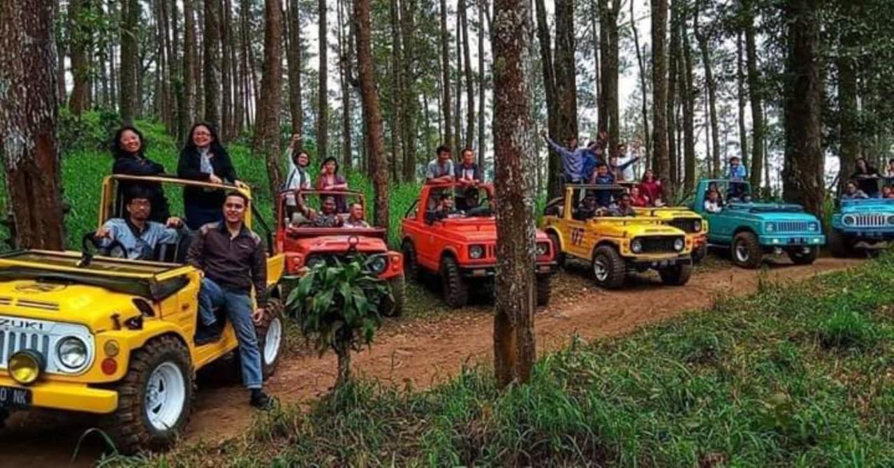 Lawu Forest Camp Sarangan Bagian luar foto
