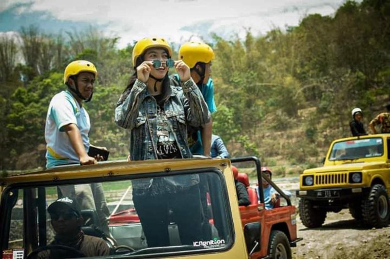 Lawu Forest Camp Sarangan Bagian luar foto